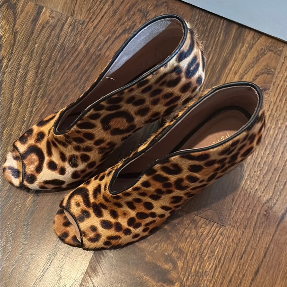 Halogen Brown Heeled Shoes